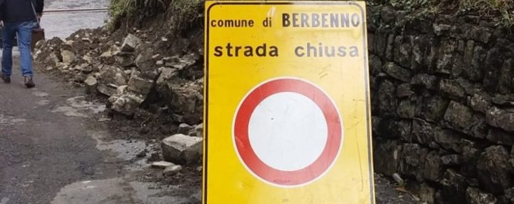 Berbenno. Chiusura strada per frana.