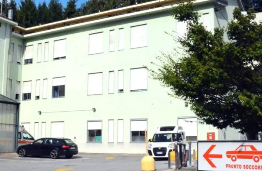 Davvero volete continuare a vedere affondare l’ospedale in Val Brembana?