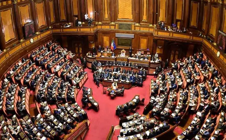 Referendum: previsto l’assenteismo nauseato della brava gente e il “NO” della casta