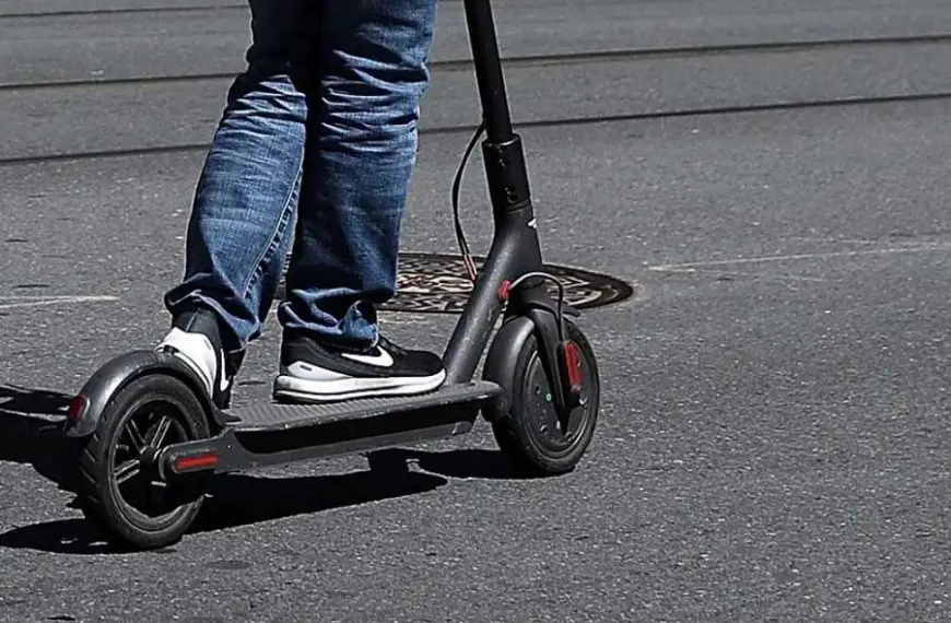 Arrivano a Bergamo i monopattini spagnoli capaci di raggiungere Milano