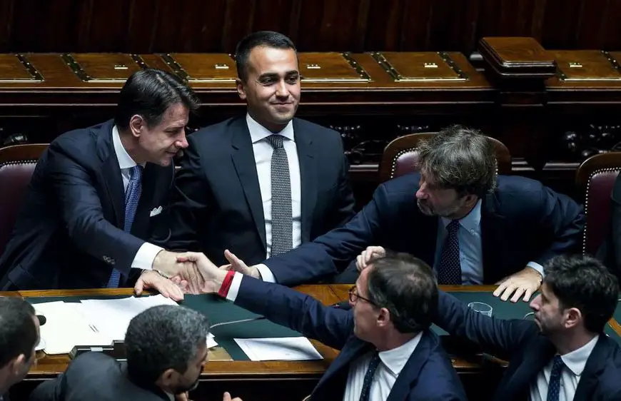 politici benestanti