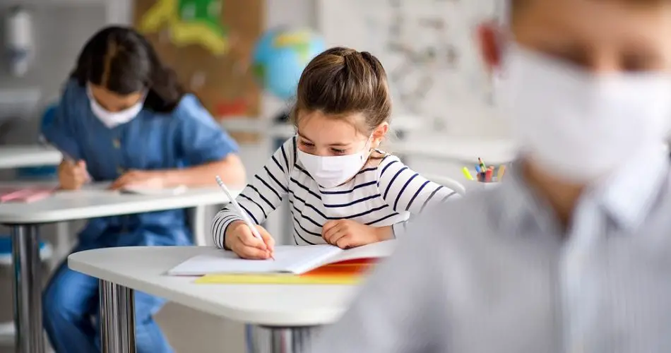 Focolaio Covid alle scuole di Arcene