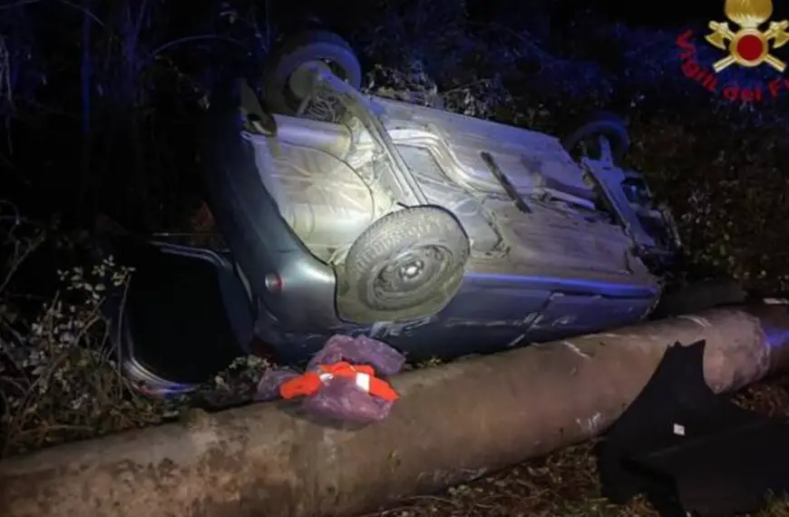 Viadanica: 19enne si ribalta con la propria auto. Illeso